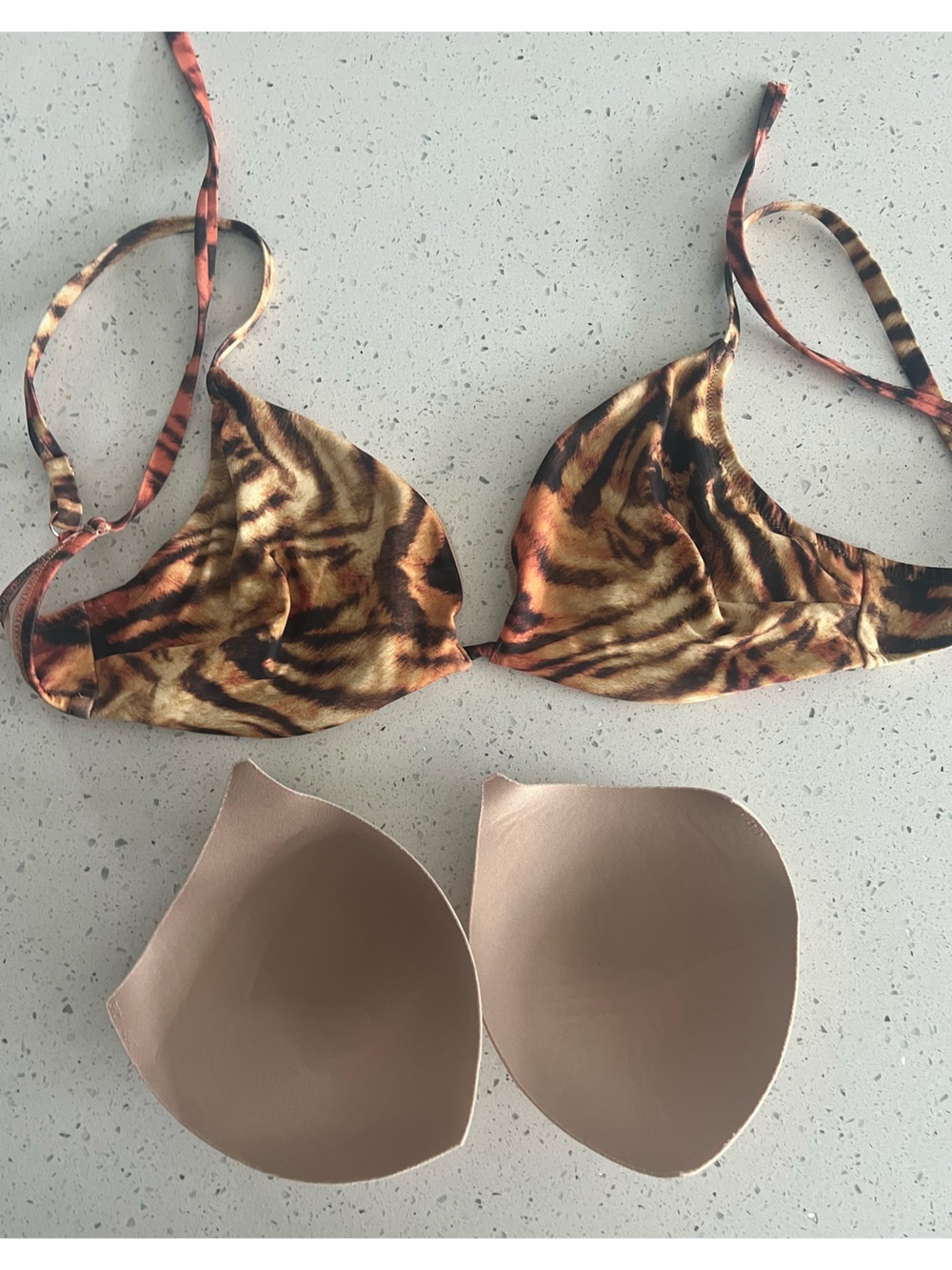 Bikini Top 34D - Picture 4 of 6